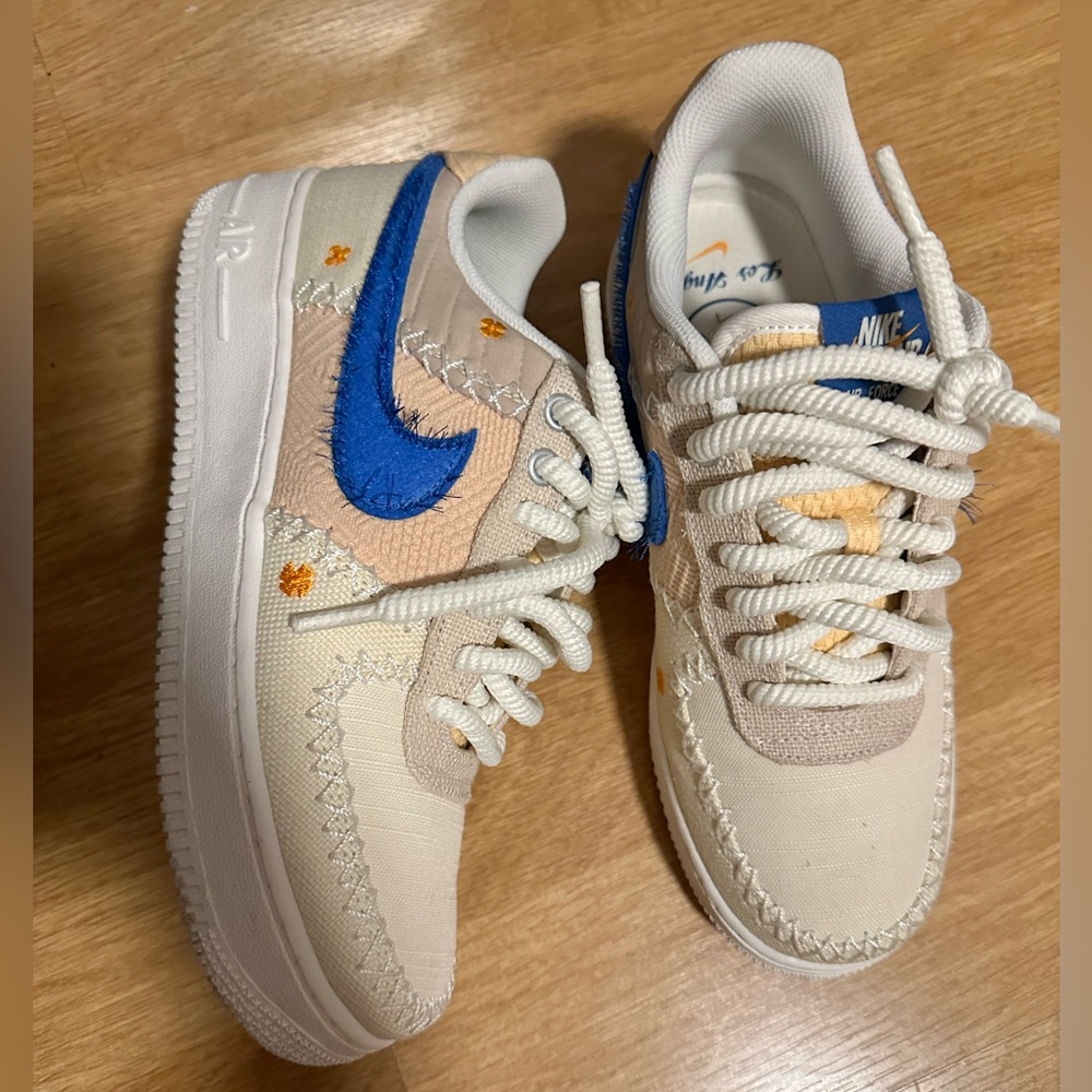 Nike forces LA FLEA